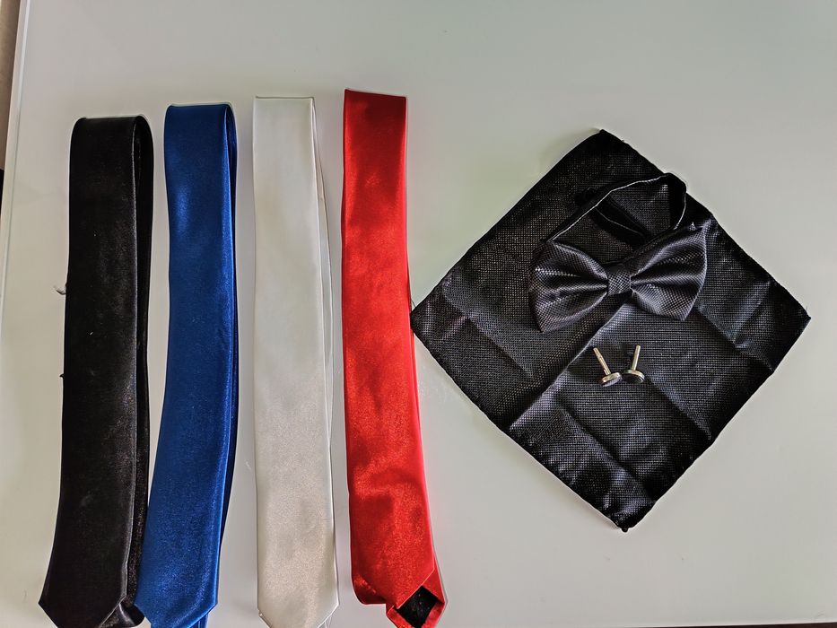 Продам костюм синий