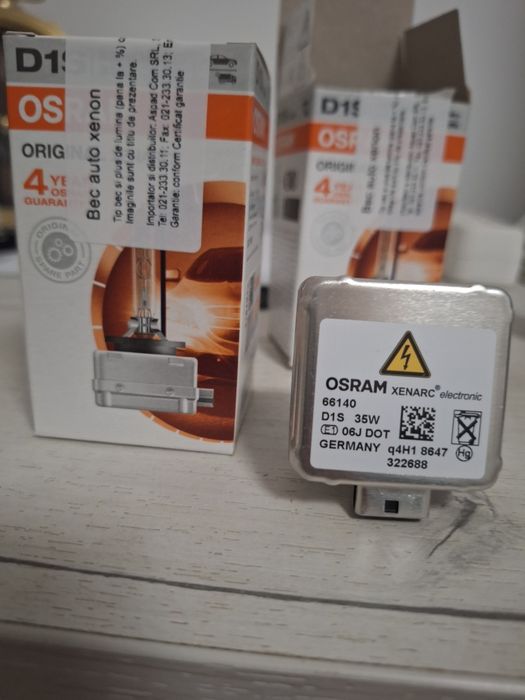Vând set becuri xenon osram