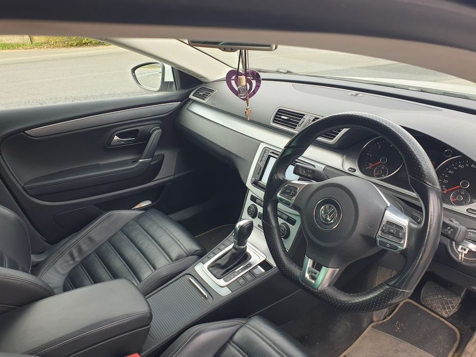 Dezmembrez Volkswagen CC R Line  vw passat cc 2.0 tdi dsg manual c