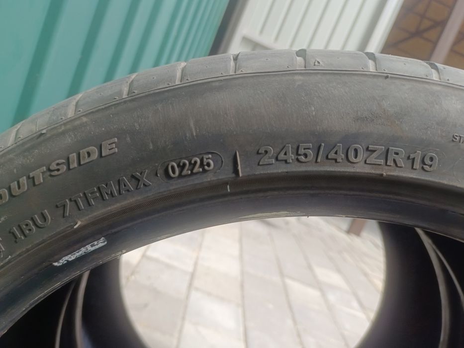 245/40/19 летние шины