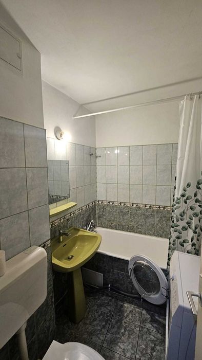 GARSONIERA 38m2 de inchiriat in zona Sura Mare,  Eroii Revolutiei