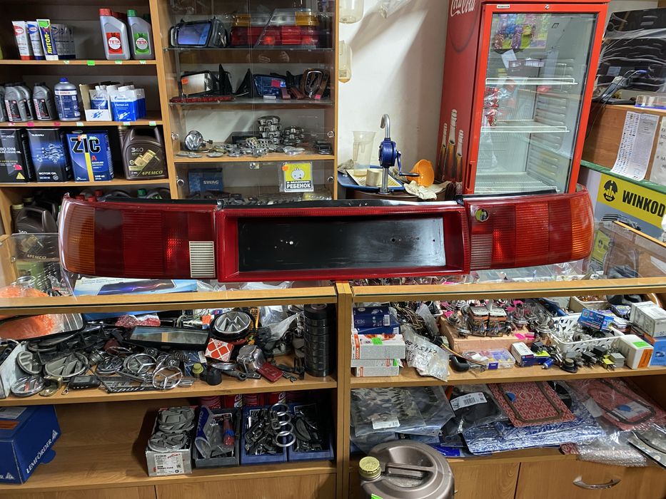 Задние фары, (плафоны) ауди 80 купе Coupe