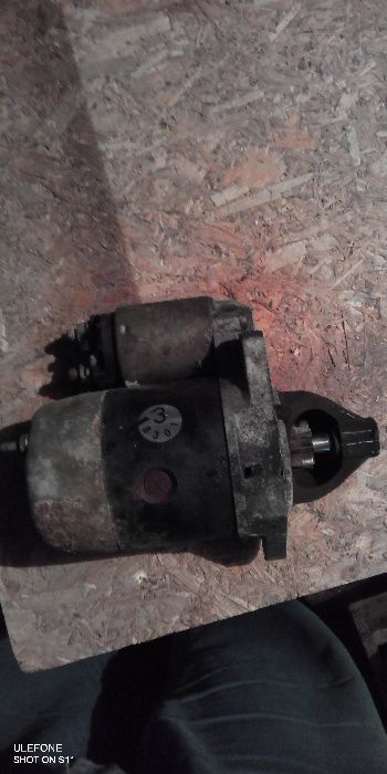 Продавам за Мазда121  Стартер, мигачи, радиатор