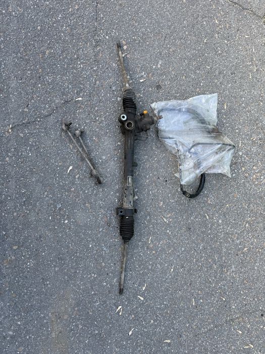 Рулевая рейка на Lexus RX300