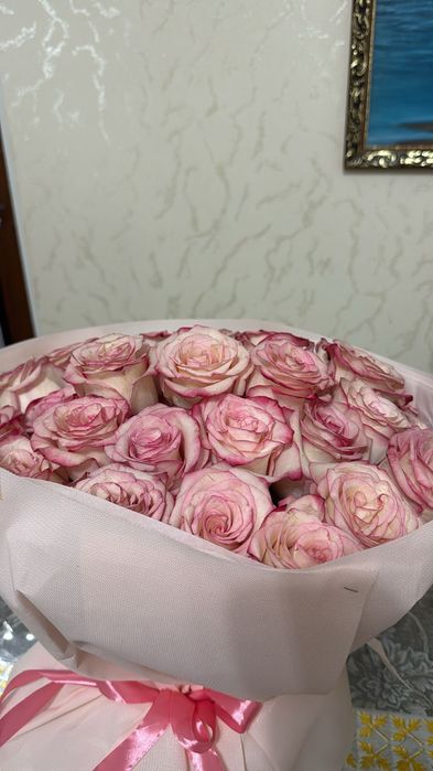 Екі гүл сатылады
