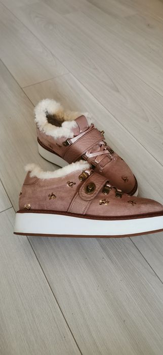 Продам Обувь зима.