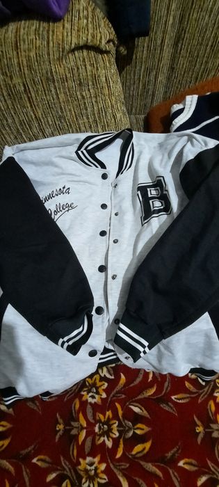 Отдам вещи за фрукты