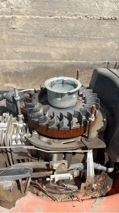 Газонокосилка pit