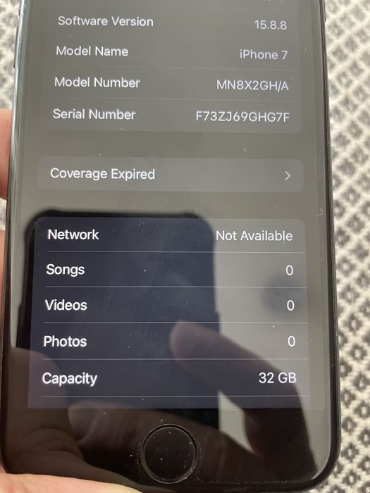 Продавам Iphone 7