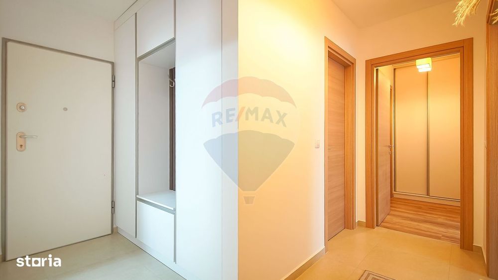 Apartament cu 3 camere, prima închiriere, în zona Tractorul