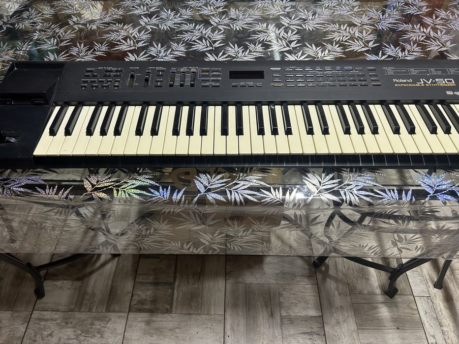 Orga Roland JV-50