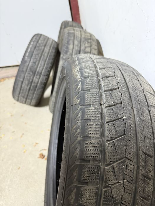 Зимние шины 215/55/17