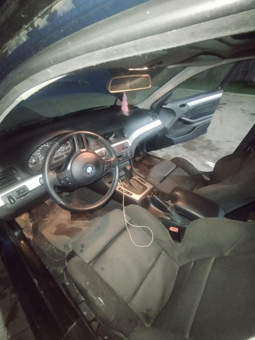 Vând BMW e46 in stare perfecta de funcționare