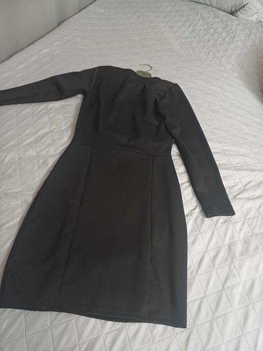 Продават се по 5 и 10 €