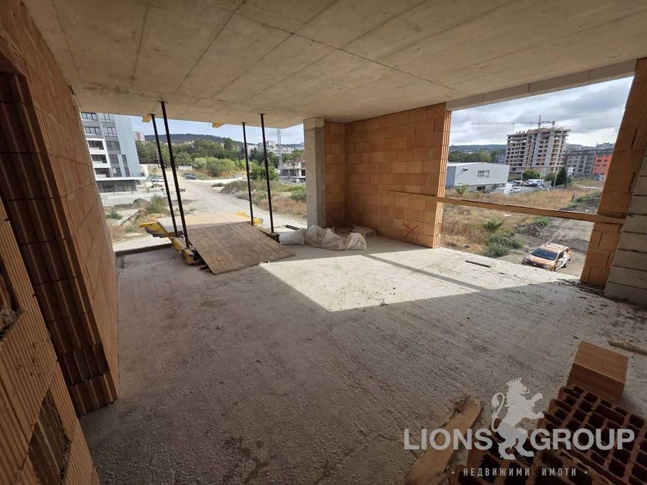 Продава се Тристаен апартамент в Варна, Владислав Варненчик - 110 кв.м за 1273 €/кв.м - Снимка #1