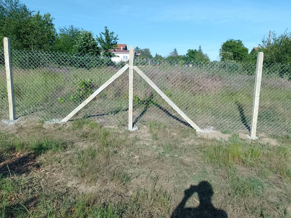 изграждане на огради с оградна мрежа