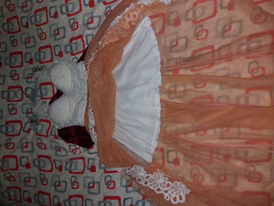 Rochie de ocazie impecabilă. Predare personală în Brașov