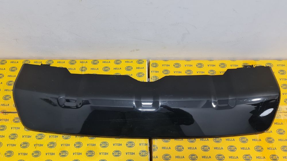Ornament capac spoiler bara spate Land Rover Discovery Sport L550