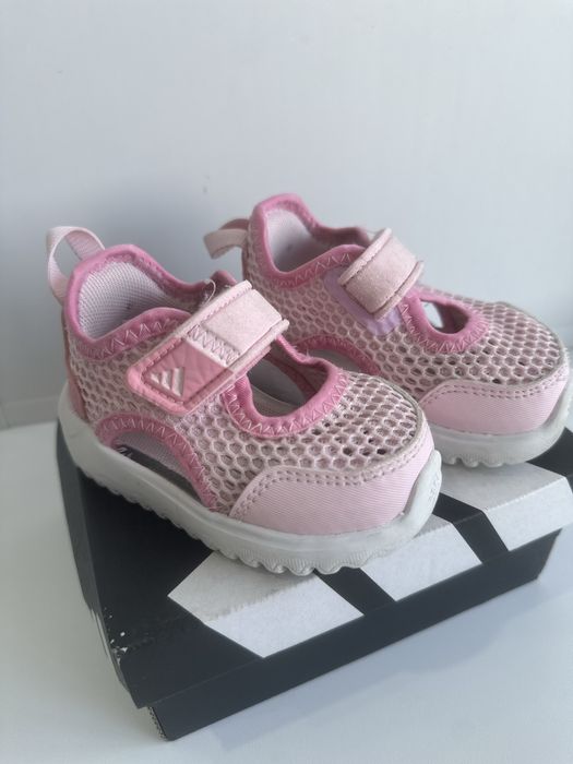 Детская обувь первые шаги