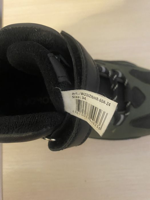 Продам детскую обувь