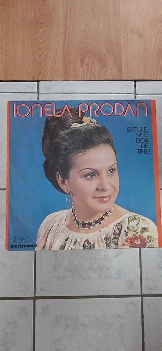 Vand discuri vinil,placi de pikup,diversi interpreti