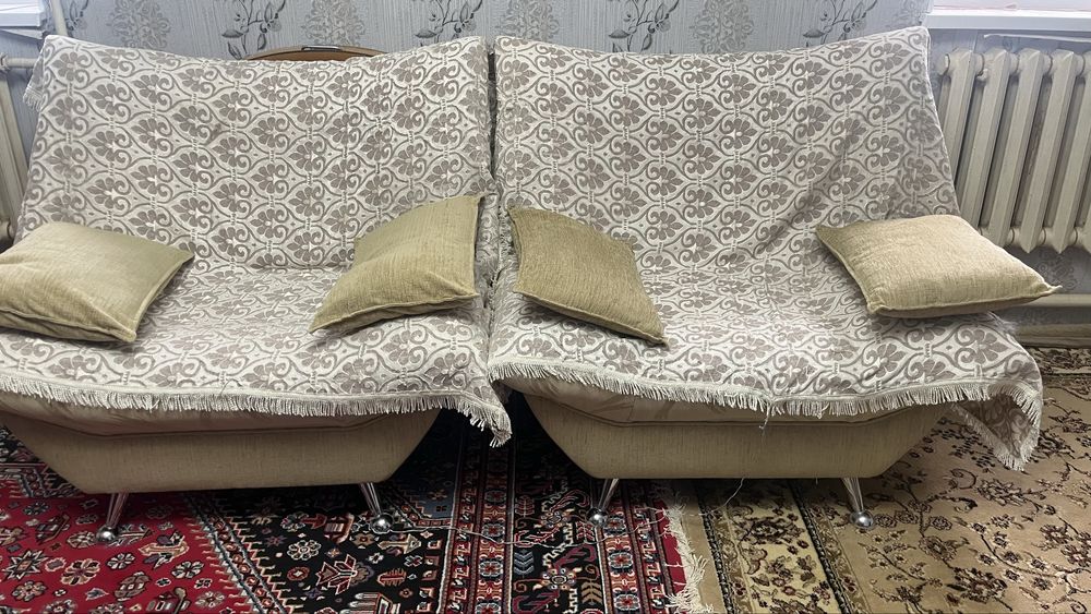 Диван сатылады жаксы 3еуы де
