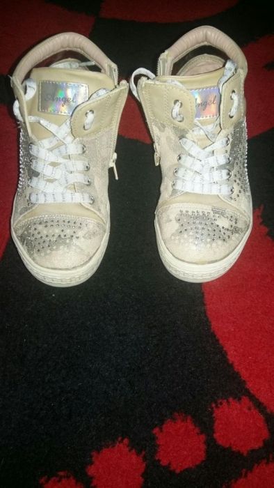 Кецки за мадама