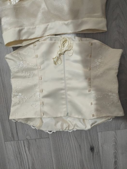 Rochie mireasa din două piese