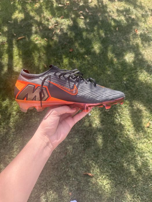 Ghete de fotbal nike