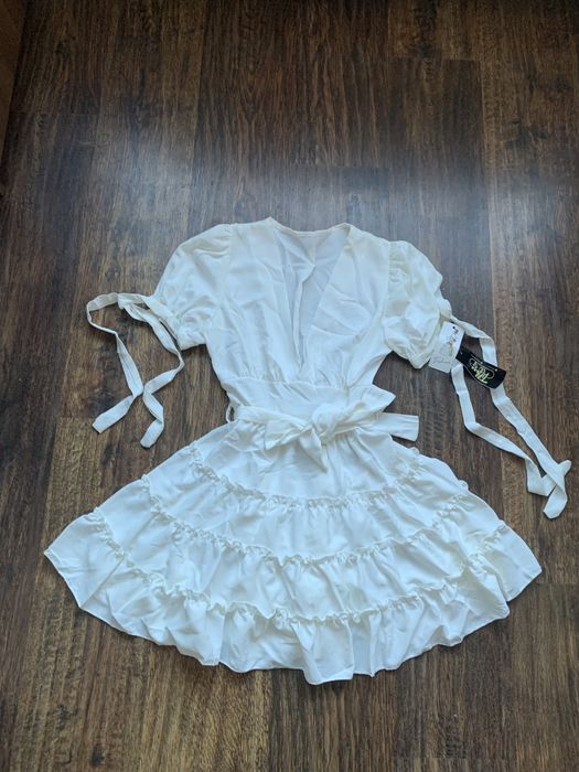 Rochita de vara superba alba noua