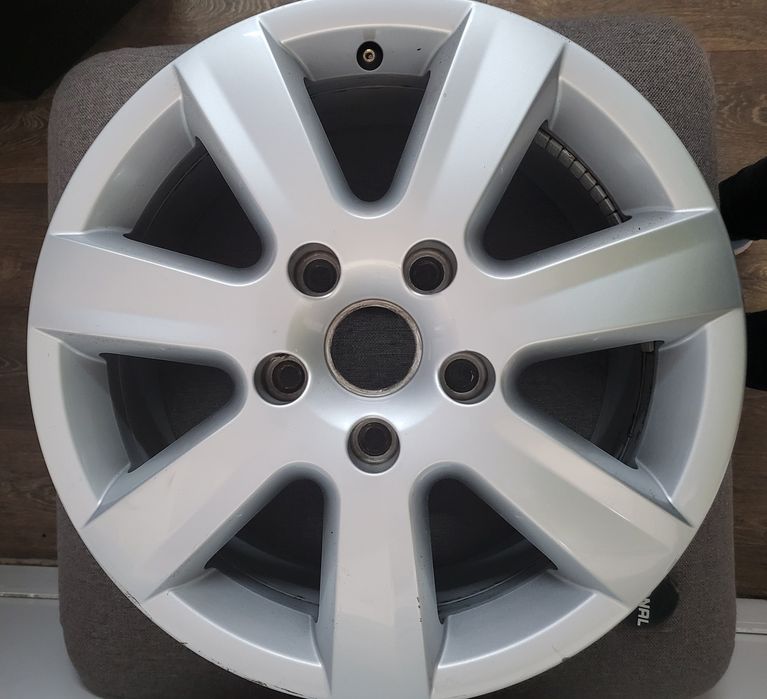 Jante aliaj originale Volkswagen Touareg II R17