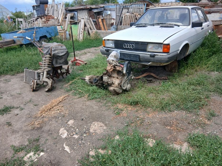 Продам две Ауди 80 б2 .