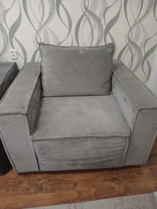 Продам диван в хорошем состояние 80 тыс