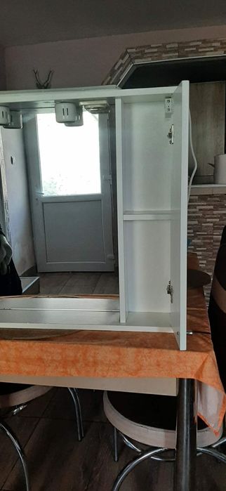 Dulap cu oglinda de baie