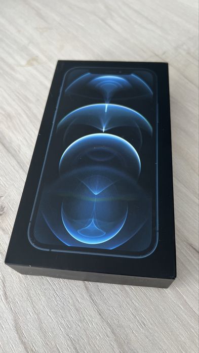 Продам Iphone 12 Pro