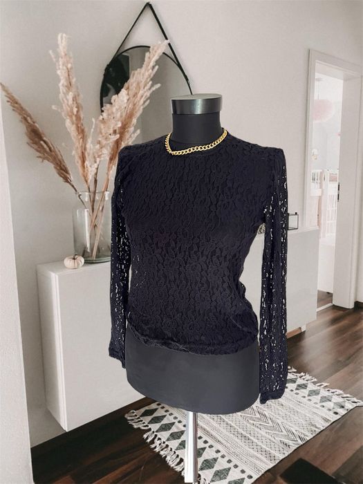 Bluza neagră dantela elastica S