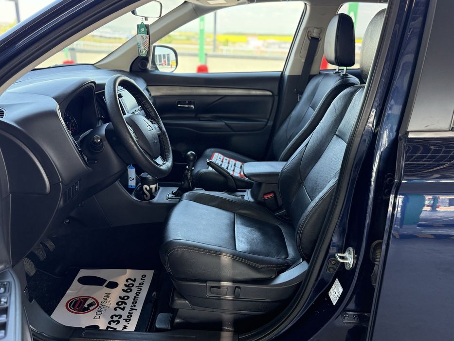 Mitsubishi Outlander 2013/7locuri/4X4/Navi/Piele/Camera/Garantie 1 an/ Rate cu buletinul