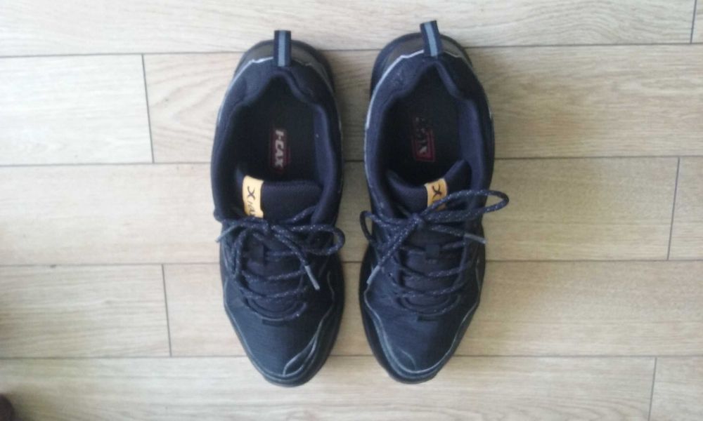 adidasi pantofi de sport barbati 43,5