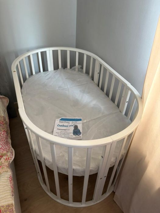 Детская кровать белая