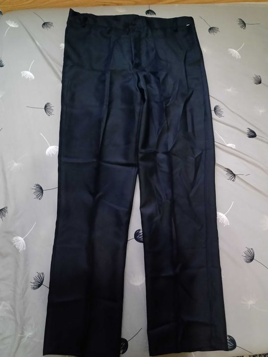 Мъжки официален костюм ЧИСТО НОВ