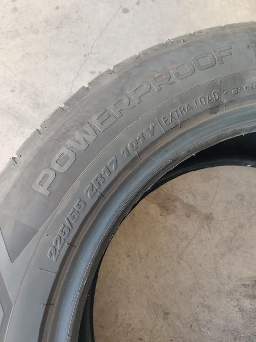 Nokian Vara PowerProof 225 55 ZR17 101Y