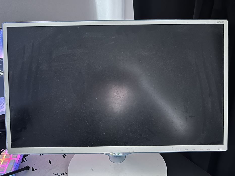 Монитор Samsung