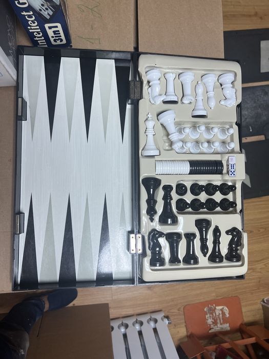 Шах и табла заедно