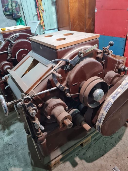 Valțuri moară de cereale.