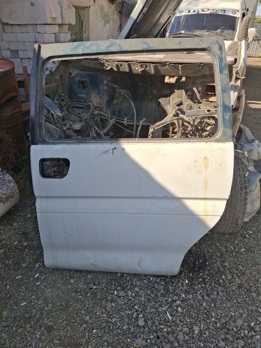 Запчасти на митсубиси делика