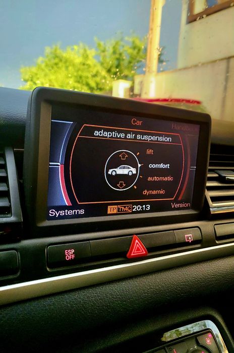 Limuzina de Business Audi A8