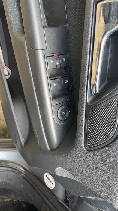 Opel Zafira B 1.9cdti Z19DT Опел Зафира Б