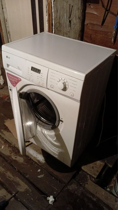 Продам стиральную машину автомат