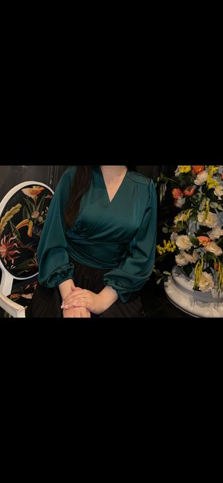 Блузки, кофты и рубашки продам дешево