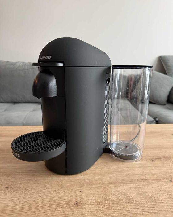 Кафемашина Krups Nespresso Vertuo – Отлично състояние!